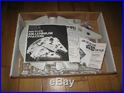 1979 Vintage Star Wars MPC Millenium Falcon Illuminated Model Kit