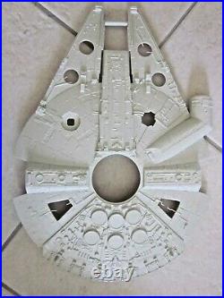 Authentic Star Wars Han Solo's Millennium Falcon Model Kit 1-1925 Over 18 Long
