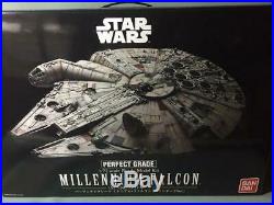 BANDAI 1/72 Star Wars PERFECT GRADE MILLENNIUM FALCON STANDARD Ver NEW Kit Model