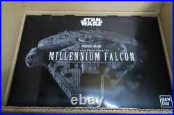 Bandai PERFECT GRADE 1/72 Star Wars MILLENNIUM FALCON Plastic Model Kit