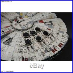 Bandai Perfect Grade Star Wars Millennium Falcon 1/72 Scale Model Kit Nuovo New