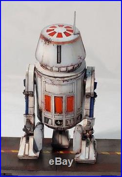 Bandai Star Wars 1/12 astromech droid R5-D4 & U9-C4 (set of 2) Painted