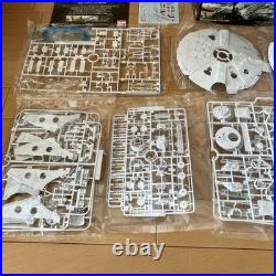 Bandai Star Wars 1/144 Millennium Falcon Model Kit The Force Awakens Plastic JPN