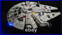 Built & Painted Bandai 1/144 Millennium Falcon Star Wars with LEDs