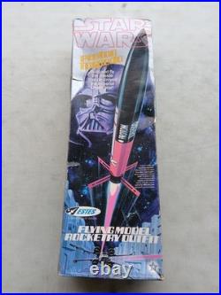 Estes Star Wars Proton Torpedo Darth Vader Flying Model Kit 1420 Vintage 1977