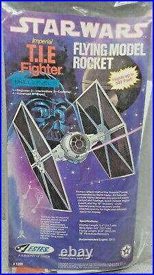 Estes Star Wars T. I. E Fighter Vintage Flying Model Rocket Kit No. 1299 (b)