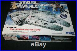 MPC Star Wars Han Solos Millennium Falcon 178 scale model kit 1-1925. Airfix