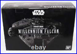 Millennium Falcon Star Wars Episode IV A New Hope Premium. Plastic Model