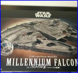 New BANDAI Star Wars Millennium Falcon 1/144 Scale Model Kit The Force Awakens