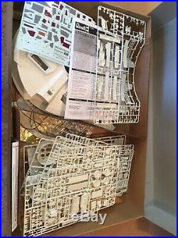 Revell Star Wars Millenium falcon 172 scale model kit