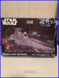 Revell Star Wars Republic Star Destroyer Plastic Model Kit 85-6458 Level 4