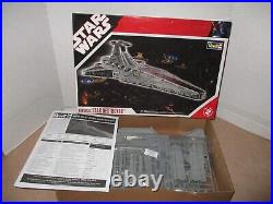 Revell Star Wars Republiuc Star Destroyer #85-6445 Model Kit