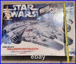 Star Wars Empire Strikes Back Millenium Falcon Model Kit MIB