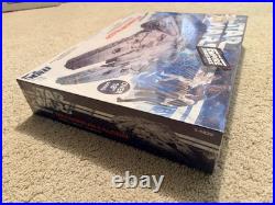 Star Wars Empire Strikes Back Millenium Falcon Model Kit MIB