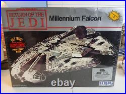 Star Wars Millenium Falcon Model Kit MPC 110+ Parts NIB