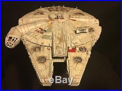 Star Wars Millennium Falcon Model Bandai 1/144 FULLY BUILT + LIGHTING