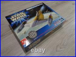 Star Wars Naboo Starfighter 1/48 AMT ERTL Diecast Metal Model Kit 1999 New