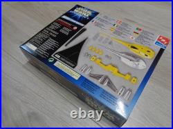 Star Wars Naboo Starfighter 1/48 AMT ERTL Diecast Metal Model Kit 1999 New